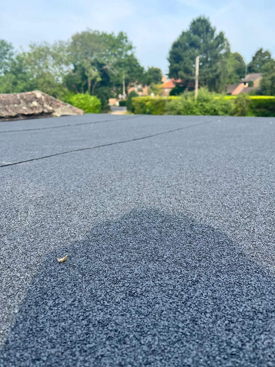 A finished mineral felt flat roof